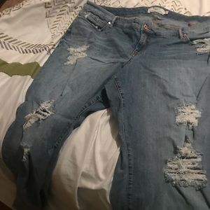Destructed jeans